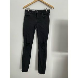 garage plain black ripped knee jean